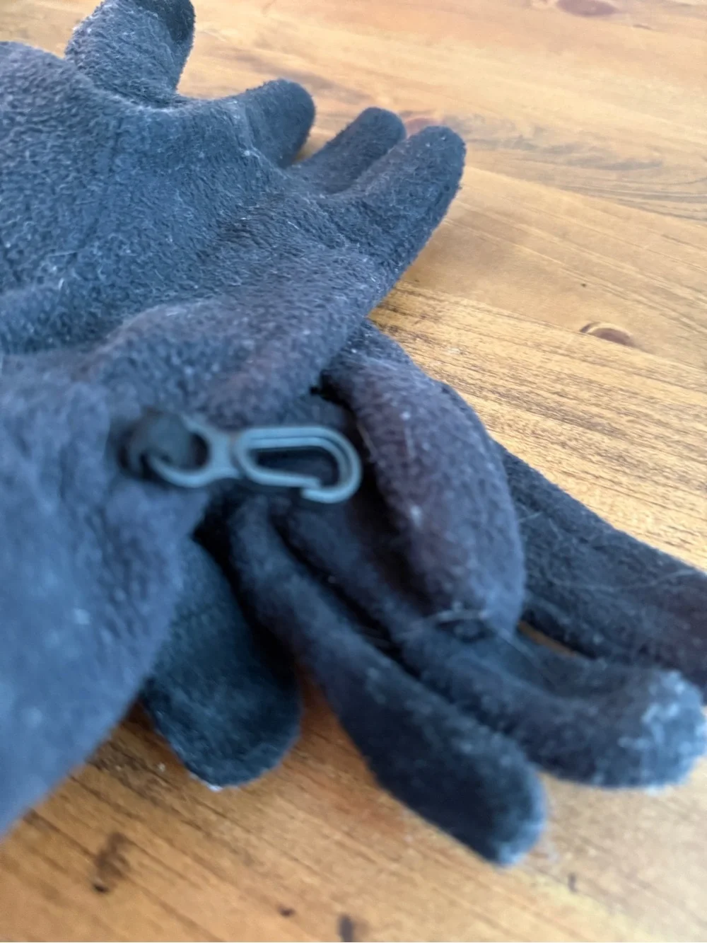 Columbia Black Fleece Winter Gloves size medium